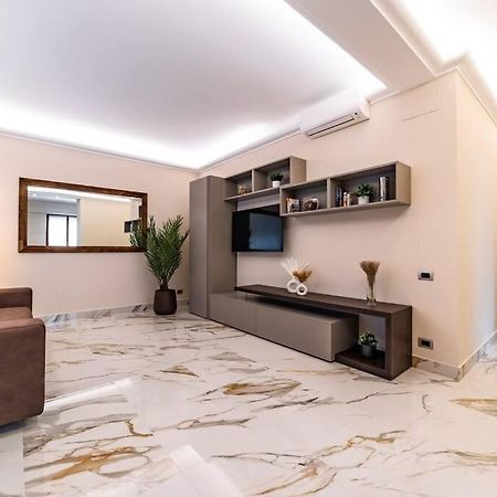 42 Gandino Superior Villa โรม ภายนอก รูปภาพ