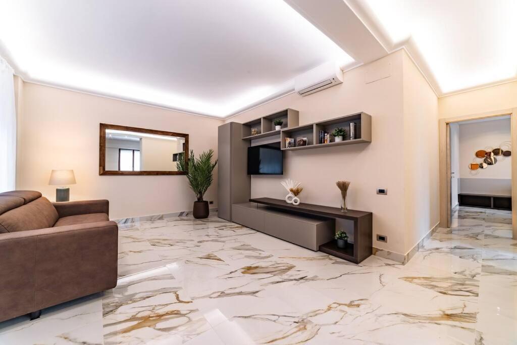 42 Gandino Superior Villa โรม ภายนอก รูปภาพ